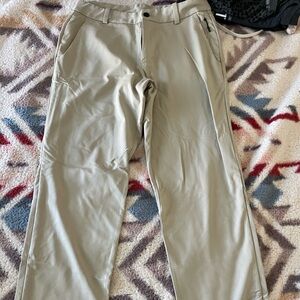 Lululemon men’s pant size 32.
